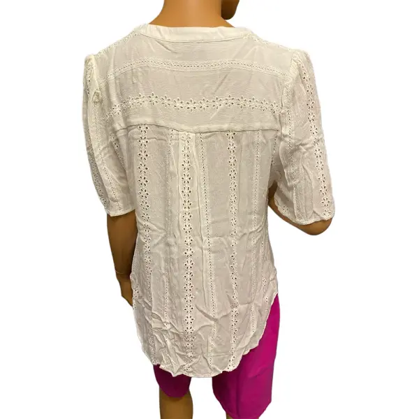 1.STATE Eyelet Blouse White Crinkle Gauze Button Front V Neck