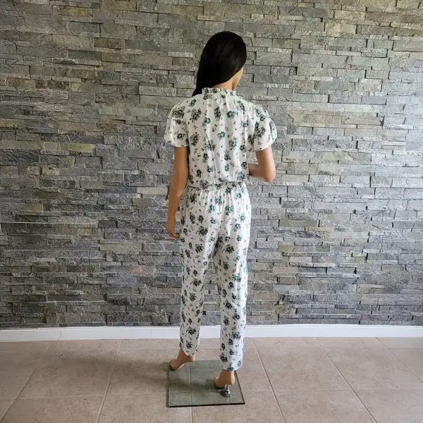 1.STATE White Floral Flutter Sleeve Jumpsuit with Pockets