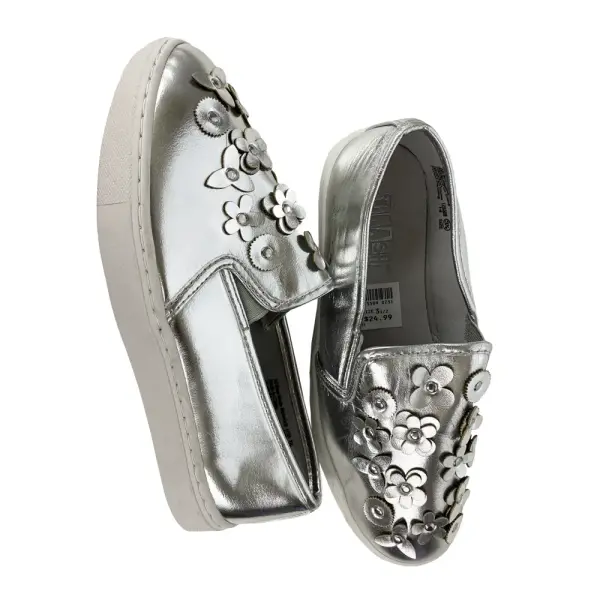 Brash Girls' Gossip White Silver Slip-On Casual Sneakers Size 3.5