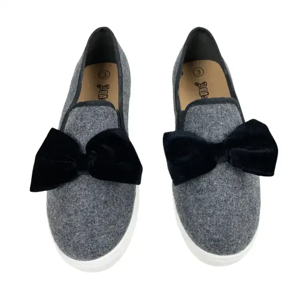 Brash Girls Grey Sassy Black Bow Twin Gore Flats Size 3