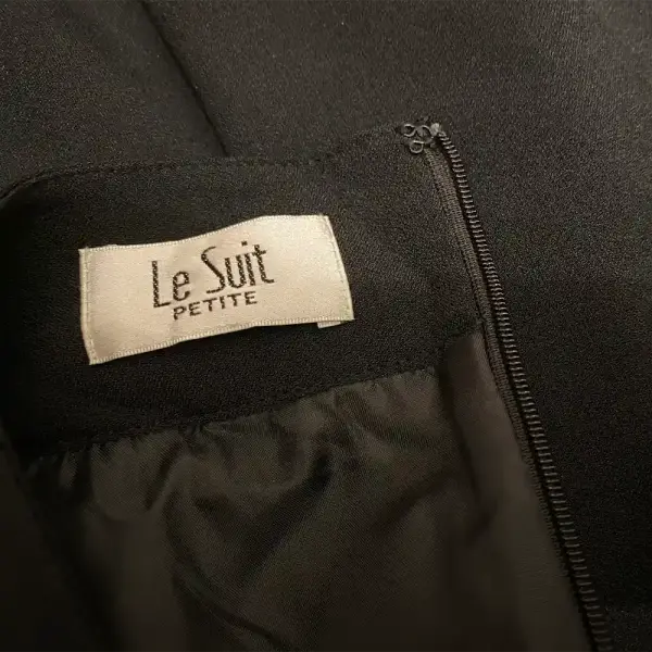 Le Suit Petite Flared Hem Knee Length Skirt Black Size 6P