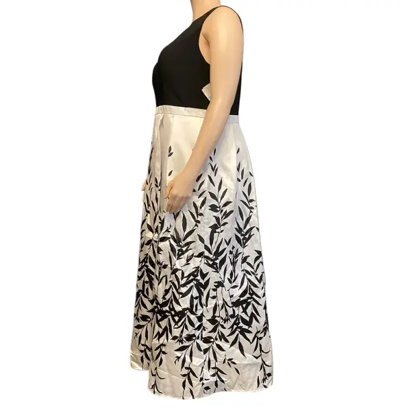 Morgan & Co Black and White Sleeveless Leaf Print Prom Gown Dress – Size 20W