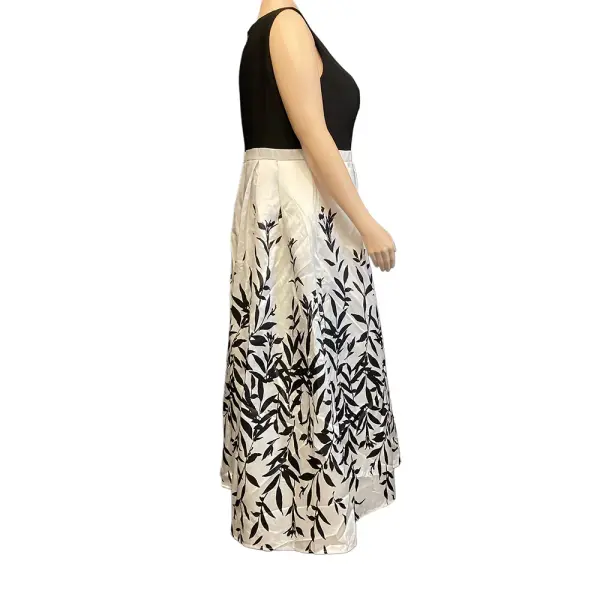 Morgan & Co Black and White Sleeveless Leaf Print Prom Gown Dress – Size 20W