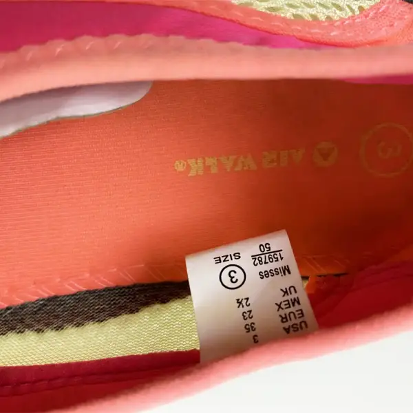 Airwalk Girls Pink Coral Water Shoes Size 3