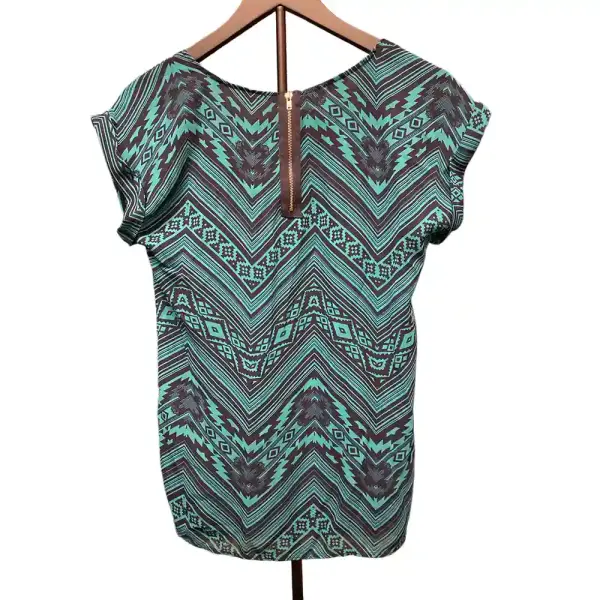 Teal Navy Aztec Chevron Short Sleeve Blouse Size S