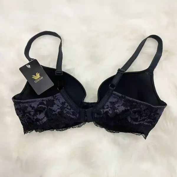 Wacoal Intimates Black Everyday Underwire Bra 30D