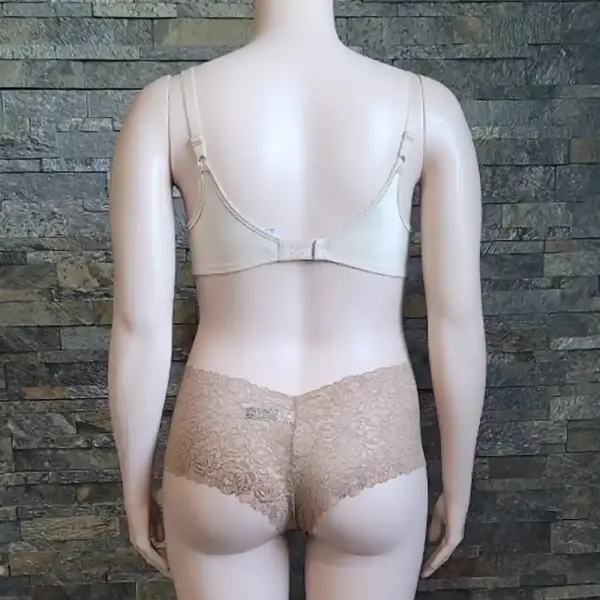 Wacoal Basic Beauty Contour Full Wireless Bra